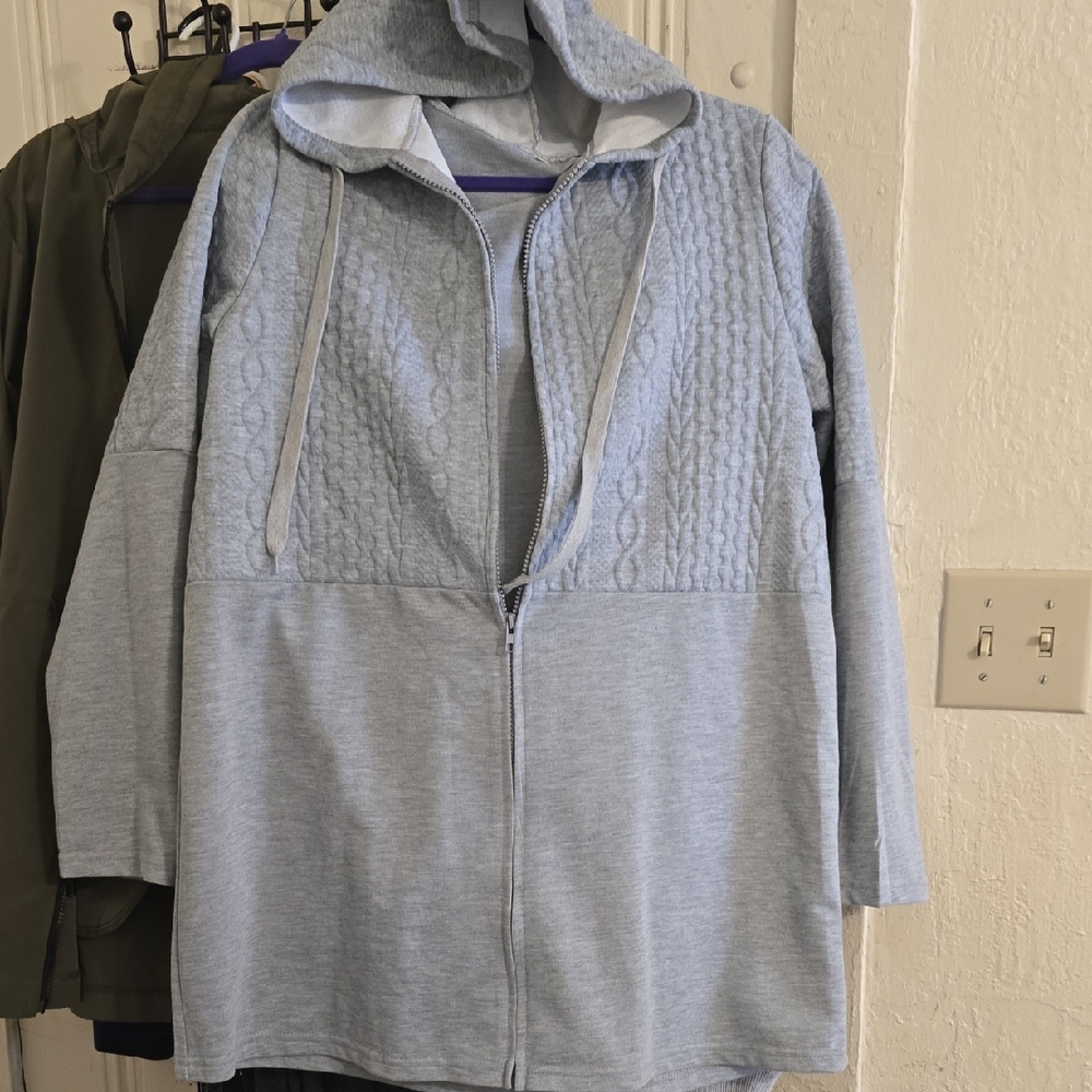 Light Grey Blue Hooded Zip-Up LIGHT WEIGHT Sweater